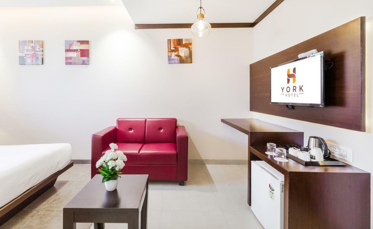 York Hotel Kochi Extérieur photo