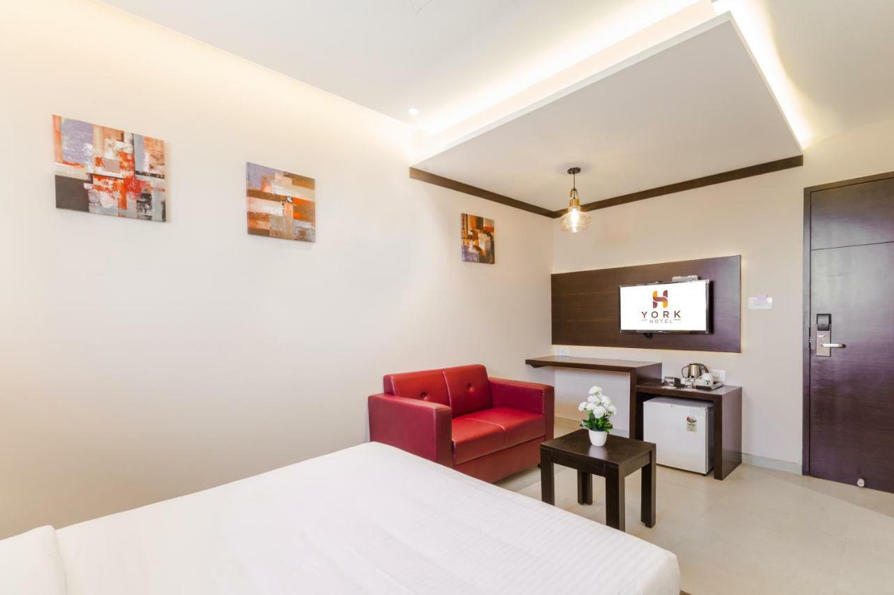 York Hotel Kochi Extérieur photo