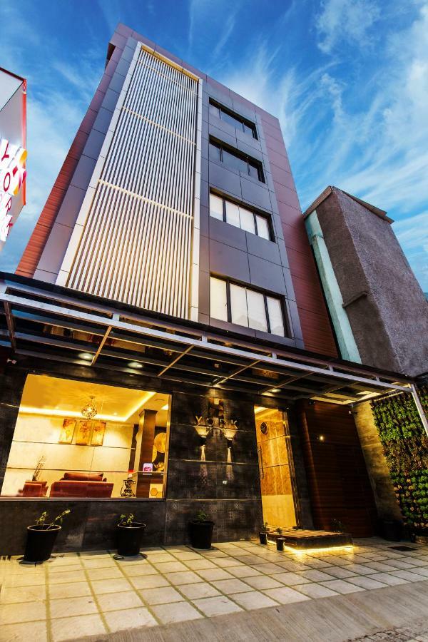 York Hotel Kochi Extérieur photo